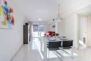 Apartment | Dining