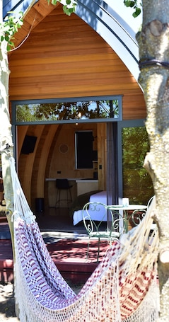 Terraza o patio. Benger Garden Cafe & Chalets