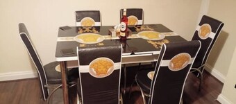 🏡 Kaffuhsmartt: Peaceful Family Retreat Near Shops & Transit