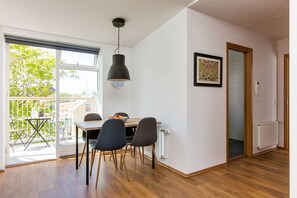 Dining - Thomsen Residence Suites (Reykjavik)