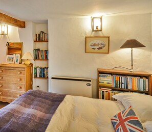 3 bedrooms, iron/ironing board