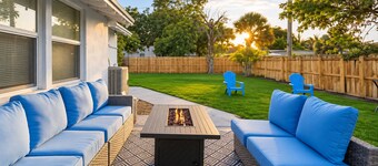 Stay Near Beach, Sleep 12, Grill, Pool Table, Family & Event Open