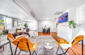 Smart-TV, peis og fotballspill