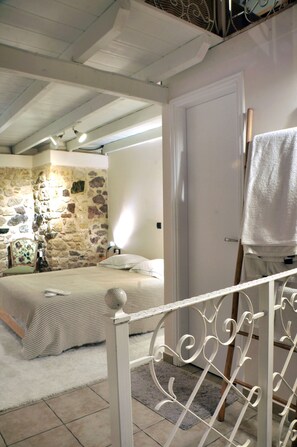 Apartment - Limni Stone Apartments (Mantoudi-Limni-Agia Anna)