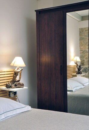 Exterior - Limni Stone Apartments (Mantoudi-Limni-Agia Anna)