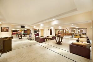 Lobby - Accord Highland Ooty (Ootacamund)