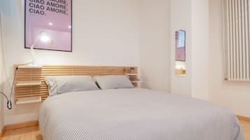 1 dormitori, wifi i roba de llit