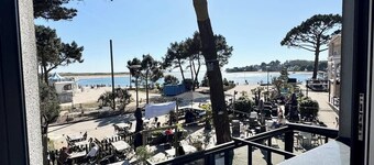 Les pieds dans l'eau - Beau T2