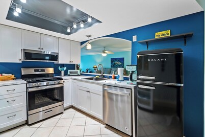 Cape Canaveral, 2nd Story, 3 Bedroom, 2 Bathroom, Rooftop Deck, near Beach
