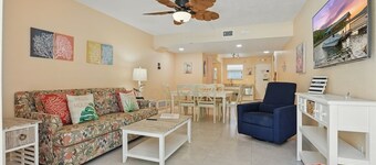 Cape Canaveral 2 Bedroom with Office near the Beach
