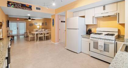 Cape Canaveral 2 Bedroom with Office near the Beach
