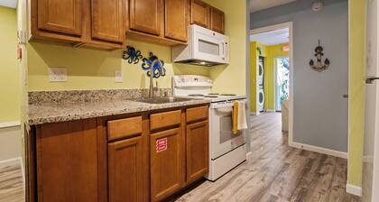 Cape Canaveral 1 Bedroom near the Beach