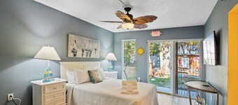 Cape Canaveral 2 Bedroom with Office near the Beach