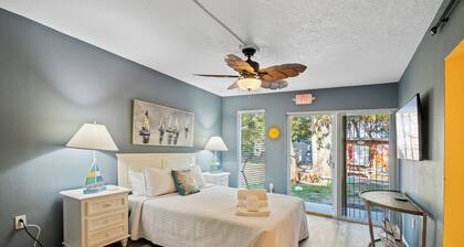 Cape Canaveral 2 Bedroom with Office near the Beach