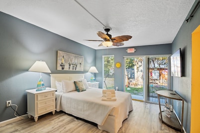 Cape Canaveral 2 Bedroom with Office near the Beach