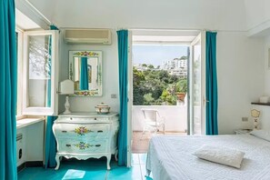 3 slaapkamers, een strijkplank/strijkijzer, wifi, beddengoed