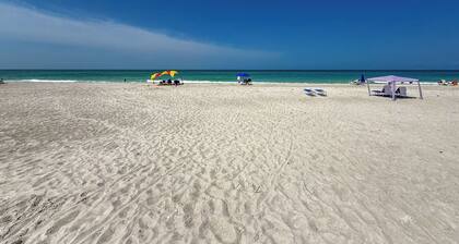 Direct Oceanview, One-Bedroom: Open Mon - Fri, $225/nt + Fees!