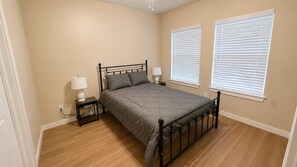 2 habitaciones, tabla de planchar con plancha y wifi gratis
