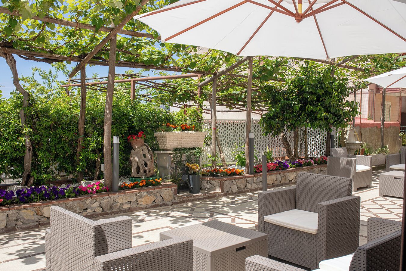 Apartment, Blick auf den Innenhof | Terrasse/Patio