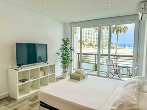 Room - Holiday Home in Torremolinos by the Beach (Torremolinos)