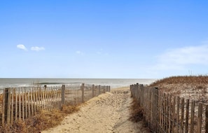 Plage à proximité, chaises longues