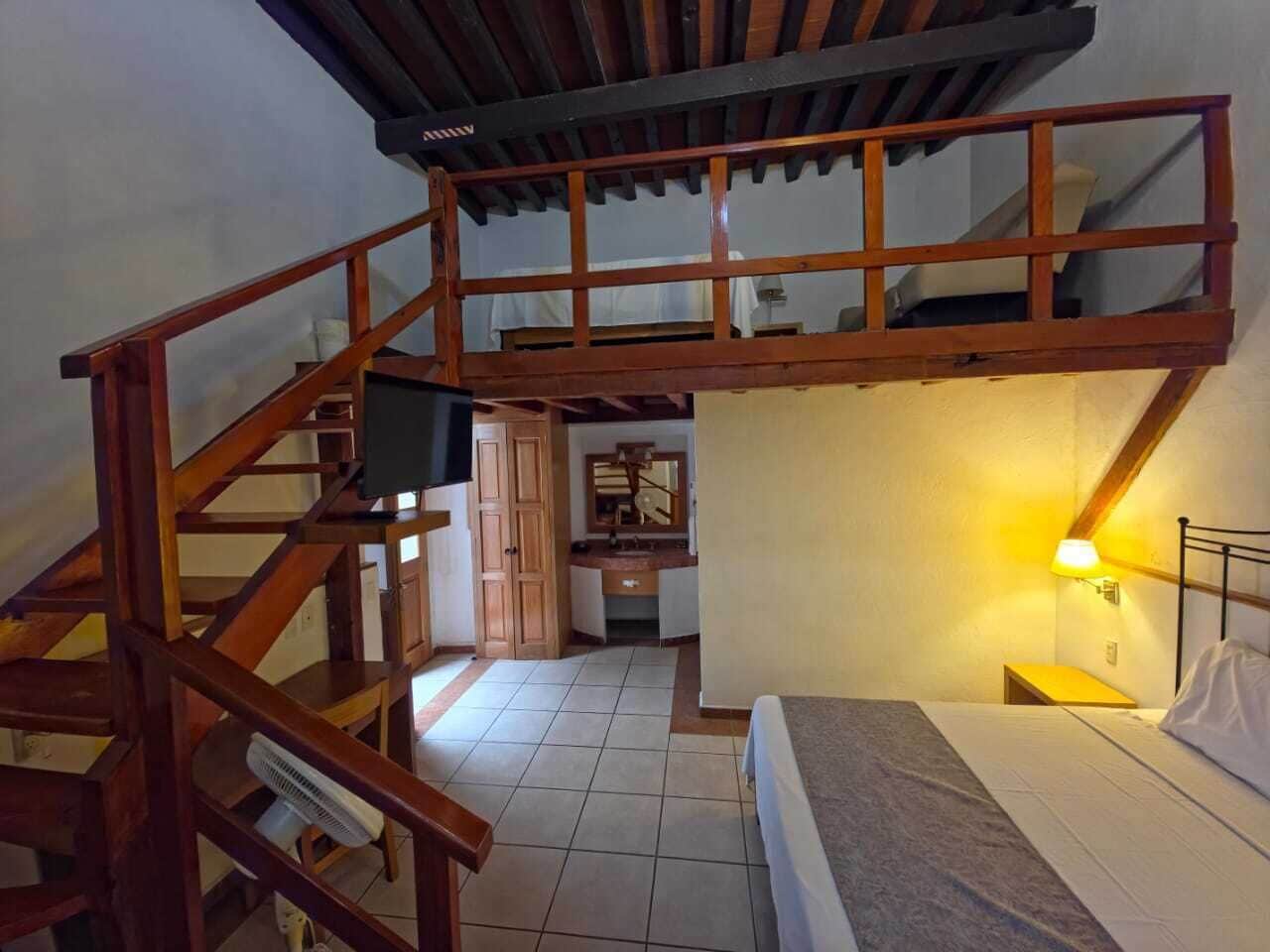 Studio Suite | In-room safe, desk, soundproofing, iron/ironing board