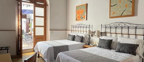 Double Room | In-room safe, desk, soundproofing, iron/ironing board