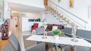 Apartment | Living room - Apartment in Empuriabrava With Sea Views (Castello d'Empuries)