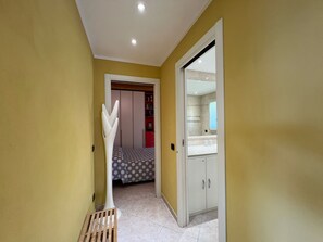 2 Schlafzimmer, Bügeleisen/Bügelbrett, kostenloses WLAN