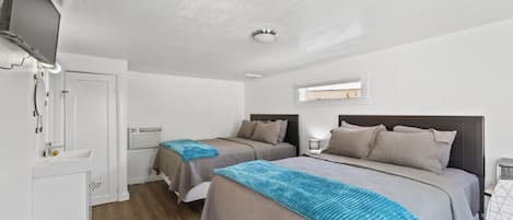 1 bedroom, free WiFi, bed sheets