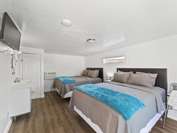 1 bedroom, free WiFi, bed sheets