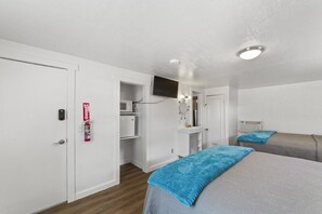 1 bedroom, free WiFi, bed sheets
