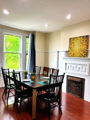 Dining - Charming 3-bedroom house in Troy, near RPI, Albany, & Saratoga (Troy)