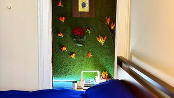 3 habitaciones, escritorio, tabla de planchar con plancha y wifi gratis