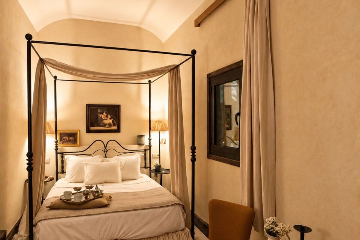 Design Double Room, Ensuite (Wazani ) | Premium bedding, in-room safe, cribs (free), WiFi (free)