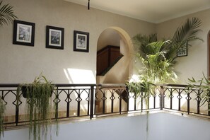 Habitació doble Elite, amb bany privat (Amber ) | 1 dormitori, roba de llit d'alta qualitat i caixa forta a l'habitació 