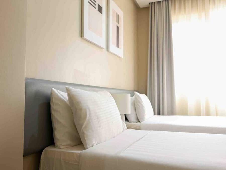 Family Apartment, City View | 3 bedrooms, iron/ironing board, free WiFi