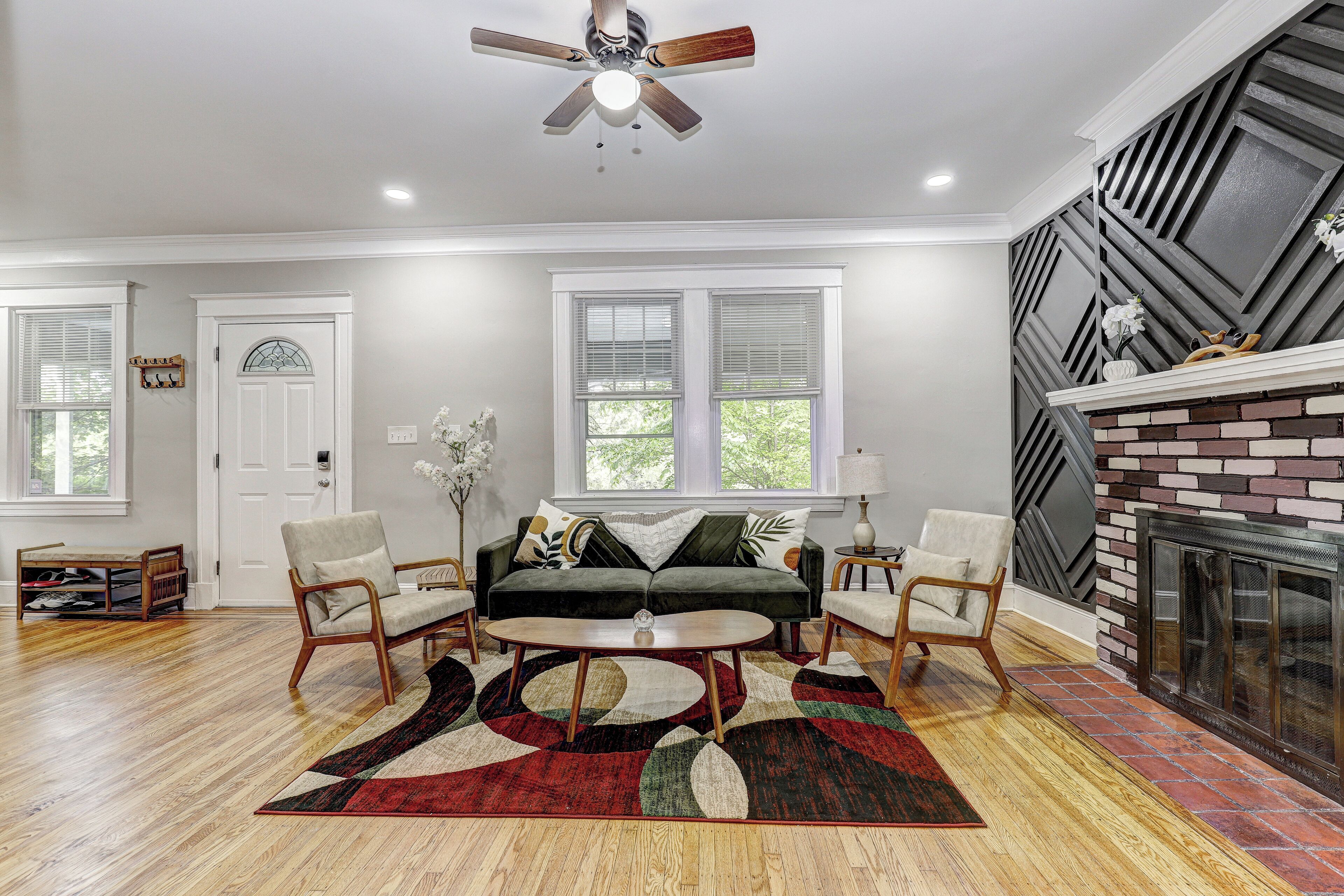 Smart TV, chimenea, futbolito