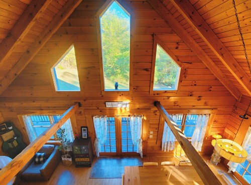 Pool - Fire Pit - RV Parking - Movie Theater - Arcade - Family Friendly