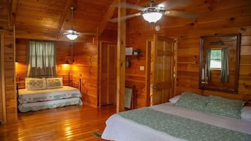 3 bedrooms, iron/ironing board, travel crib, free WiFi