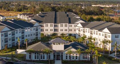Resort-Like Escape BBQ, Pizza Oven & Pickleball