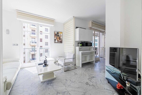 Apartment | Living area