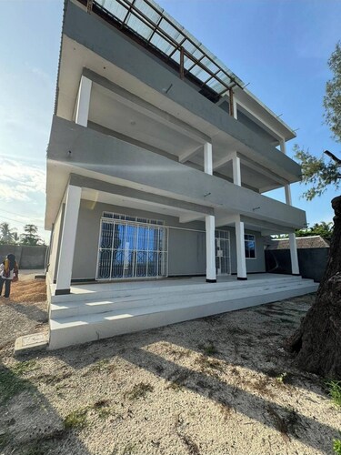 Serene Beachfront Apartment in Uroa, Tanzania