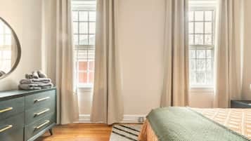 2 habitaciones, tabla de planchar con plancha, wifi y ropa de cama
