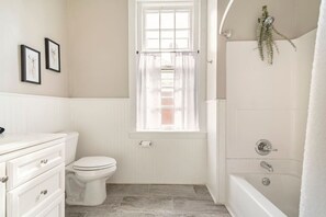 Een douche, een haardroger
