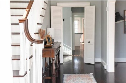 Stylish 3King/2Twin -The Heritage House