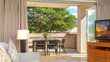 Kondominium (5 Bedrooms) | Bagian depan properti