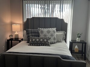 3 chambres, fer et planche à repasser, Wi-Fi gratuit, draps fournis