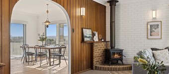 Port O'Call - Five bedroom home