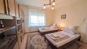 2 bedrooms, iron/ironing board, travel crib, internet